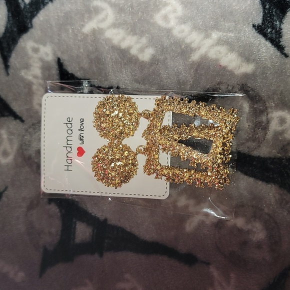 Earrings - Picture 6 of 6